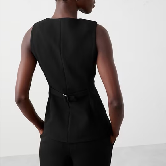 Banana Republic  WEAVE VEST - Picture 2 of 5